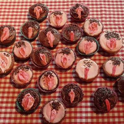 vagina-cupcake01s