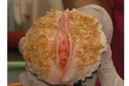 vagina-cupcake02