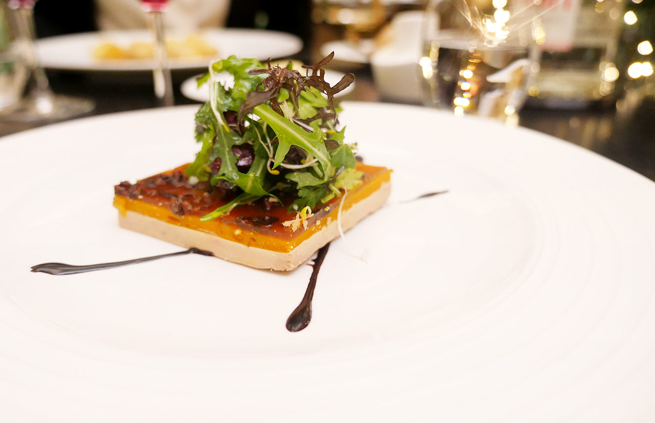 Foie gras de canard, potimarron et gelée au gruet de cacao, hotel-vernet restaurant