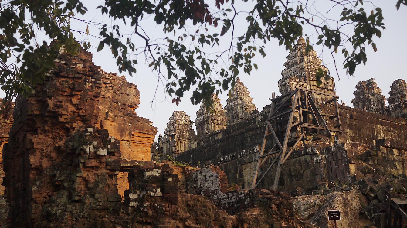 temple moyenâgeux de Phnom Bakheng