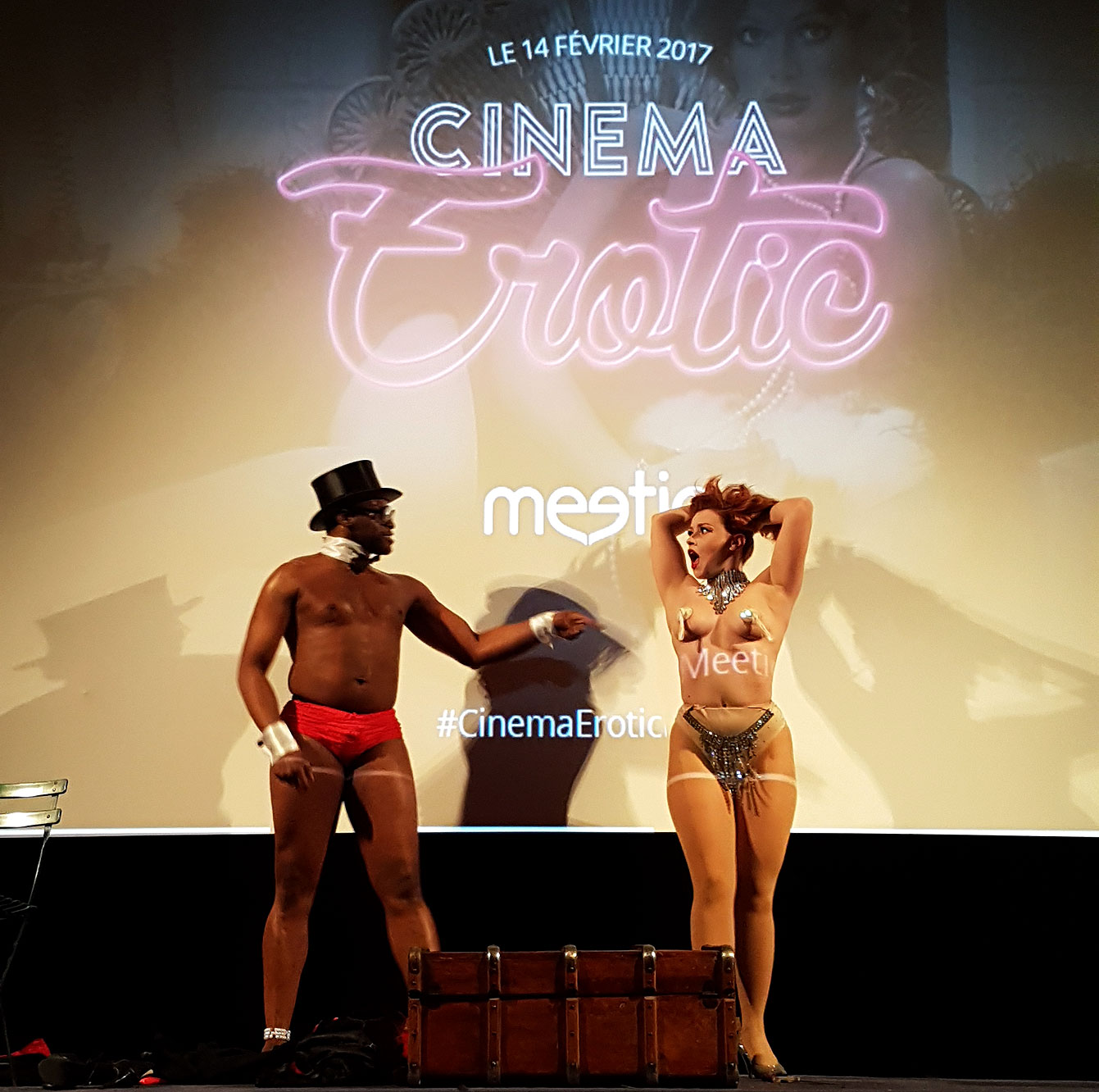 erotic-cinema-meetic-14