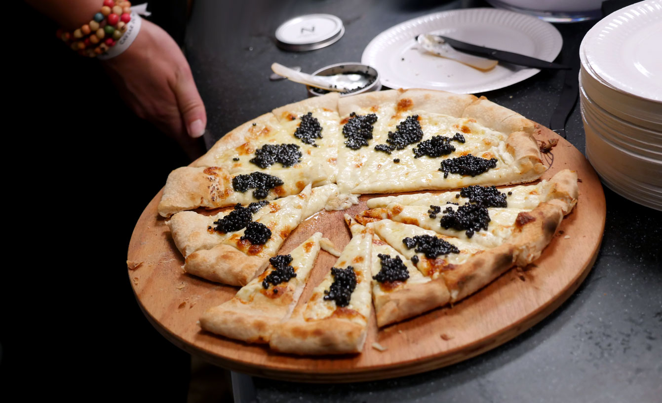 pizza Caviar avec Caviar de Neuvic