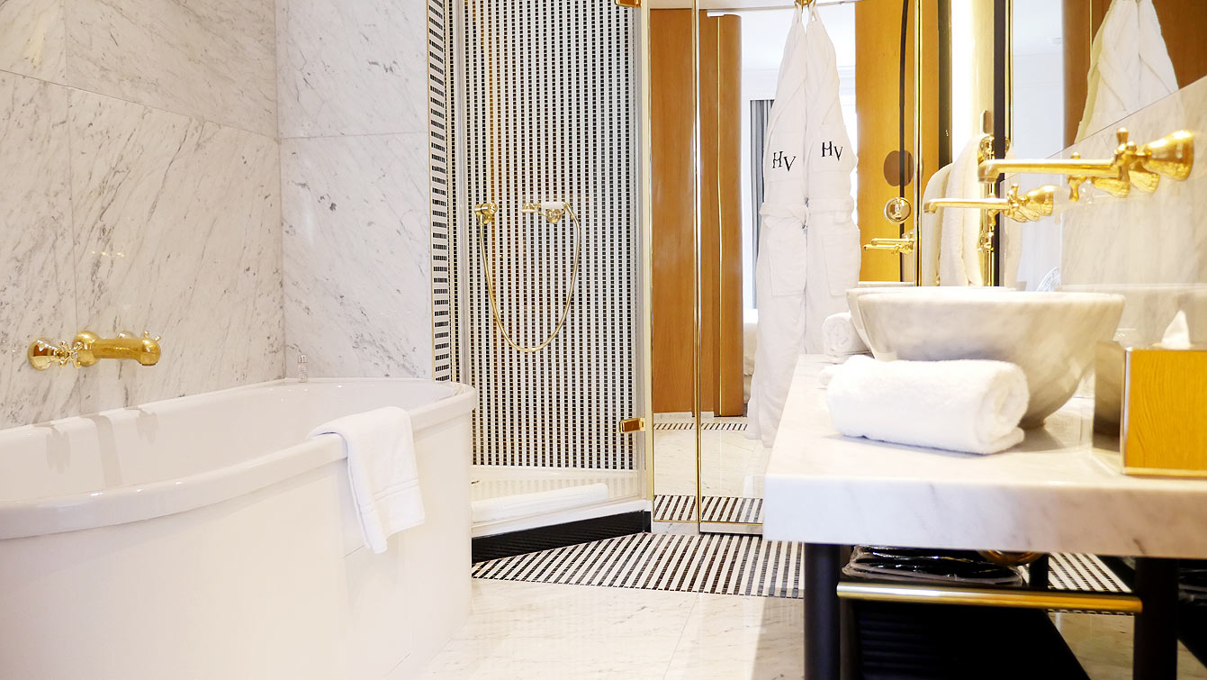 Salle de bain, hotel Vernet, Paris