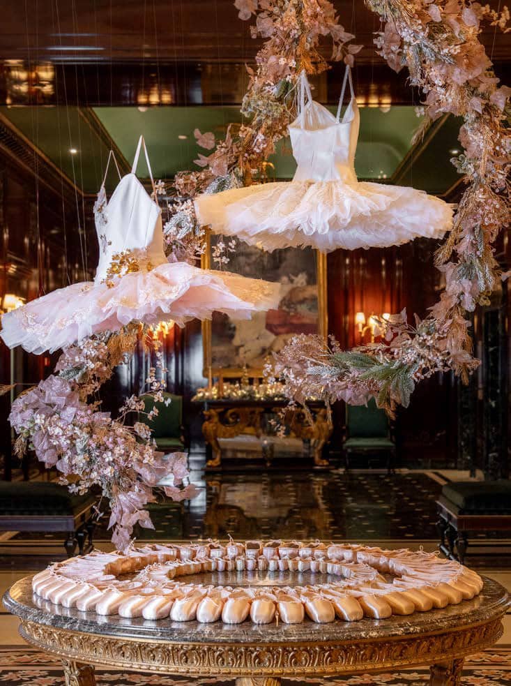 Noël couture à l’InterContinental Paris Le Grand avec Repetto