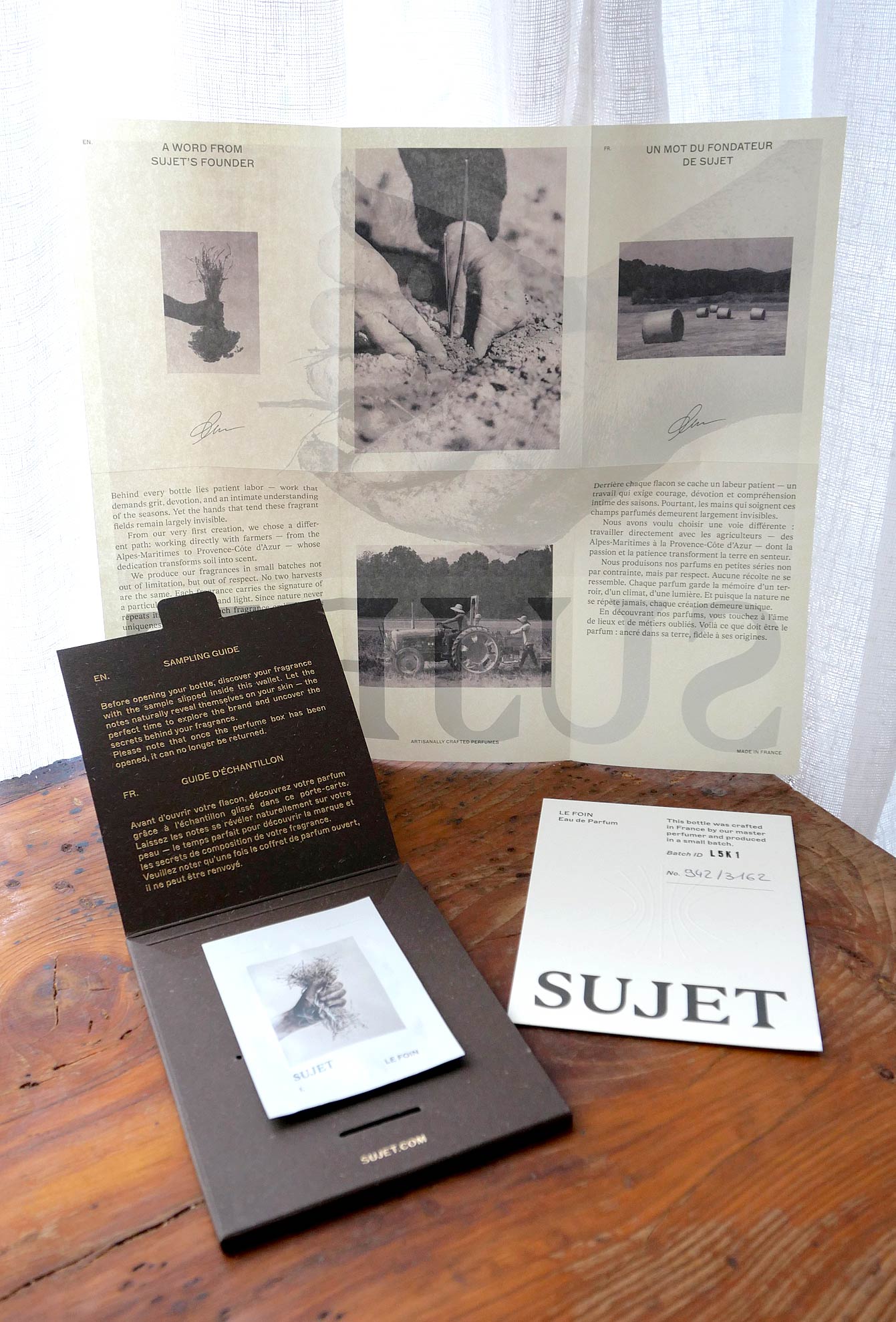 Intérieru du coffret Flacon parfum FOIN de la marque Sujet