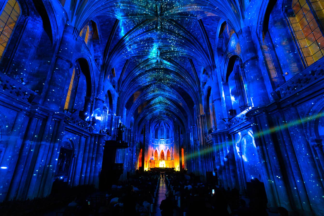 L'Odyssée Céleste à Saint-Eustache Paris devient toute bleue