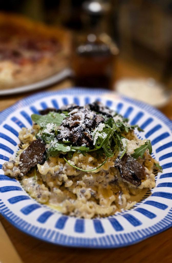 Mafaldine al tartufo, Roberta Ristorante le restaurant italien
