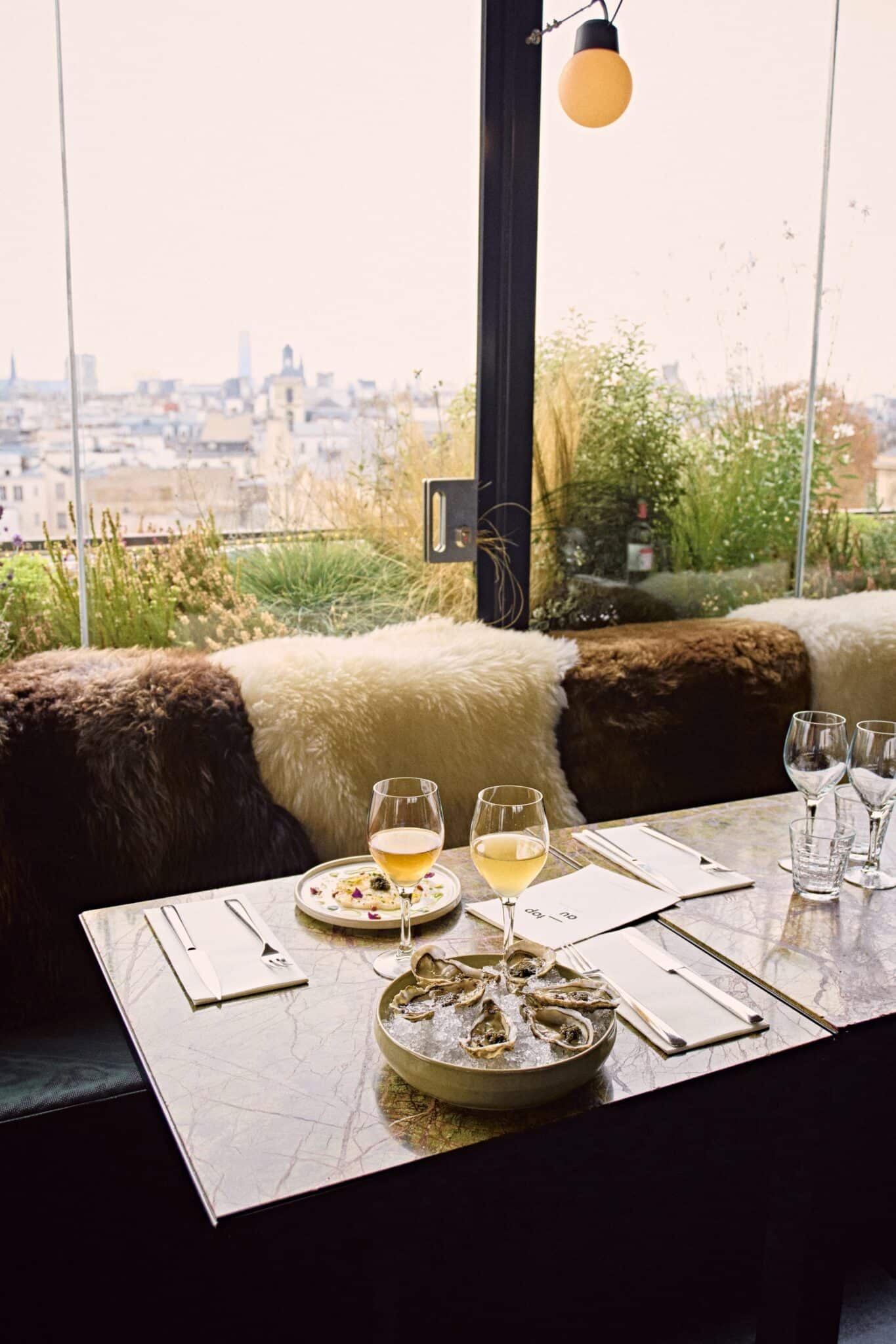 Au Top : un chalet suspendu au-dessus du Marais