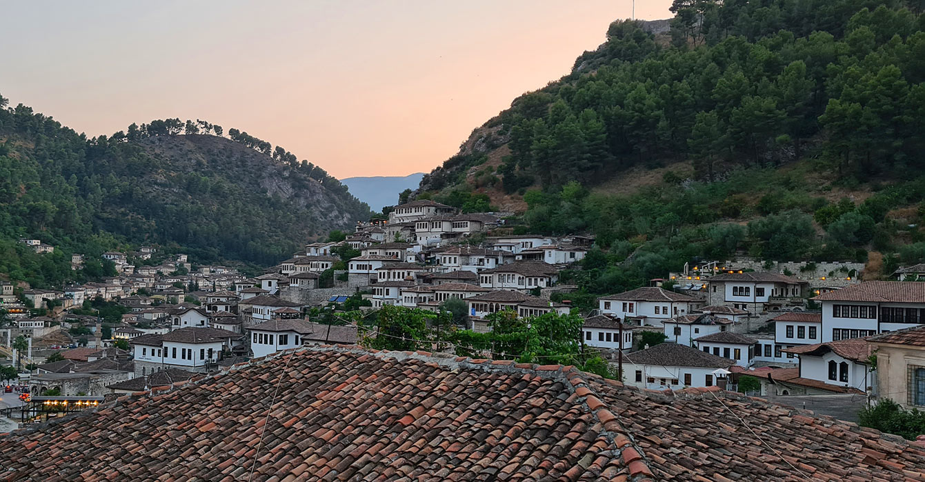 Berat, ville au mille fenêtres