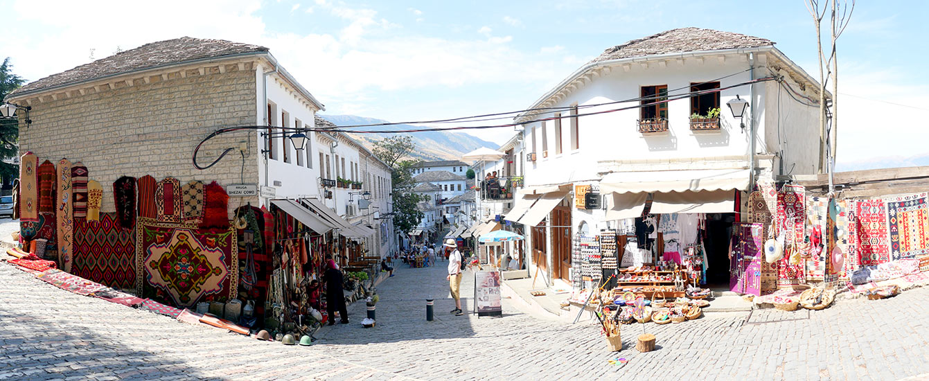 Le vieux bazar, Gjrokastër