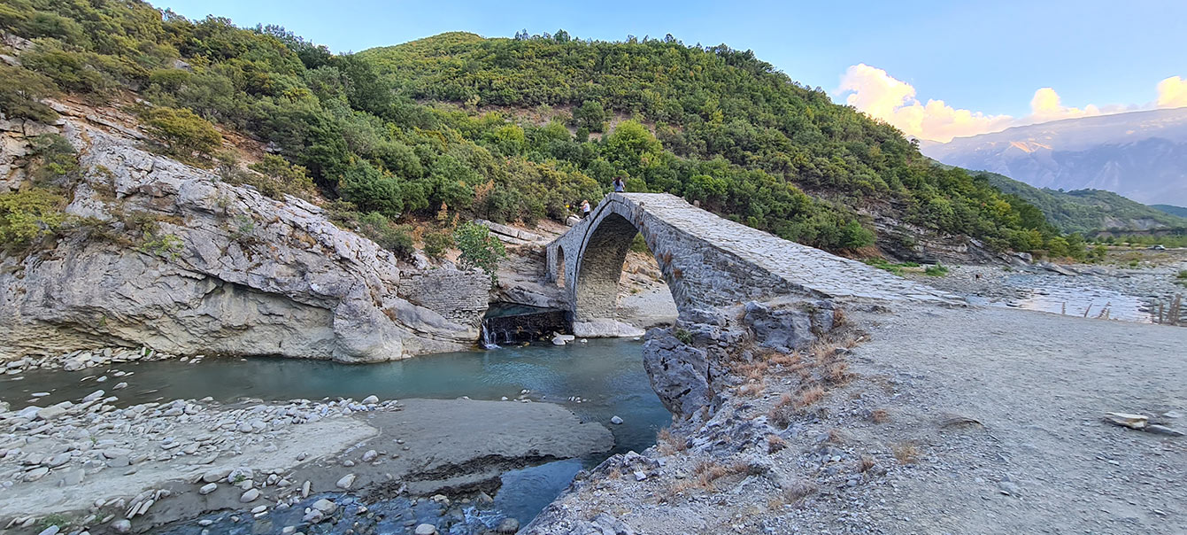Kadiu Bridge, Albanie