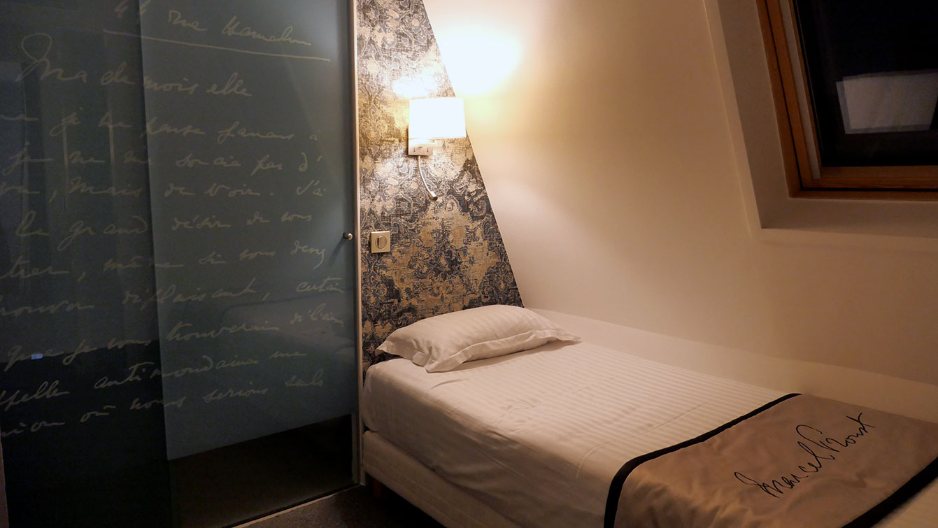 L'hôtel littéraire Le Swann : à la recherche de Marcel Proust... (Paris 8e)