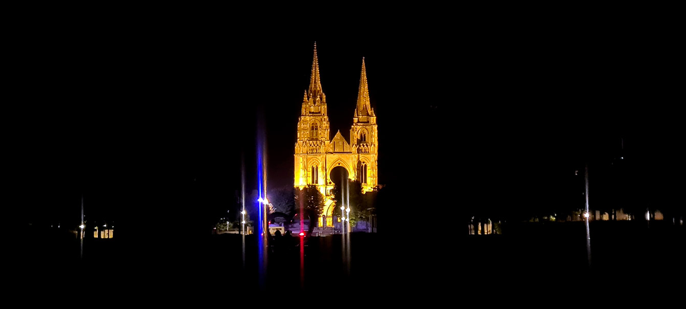 ville de Soissons : cathédrale la nuit