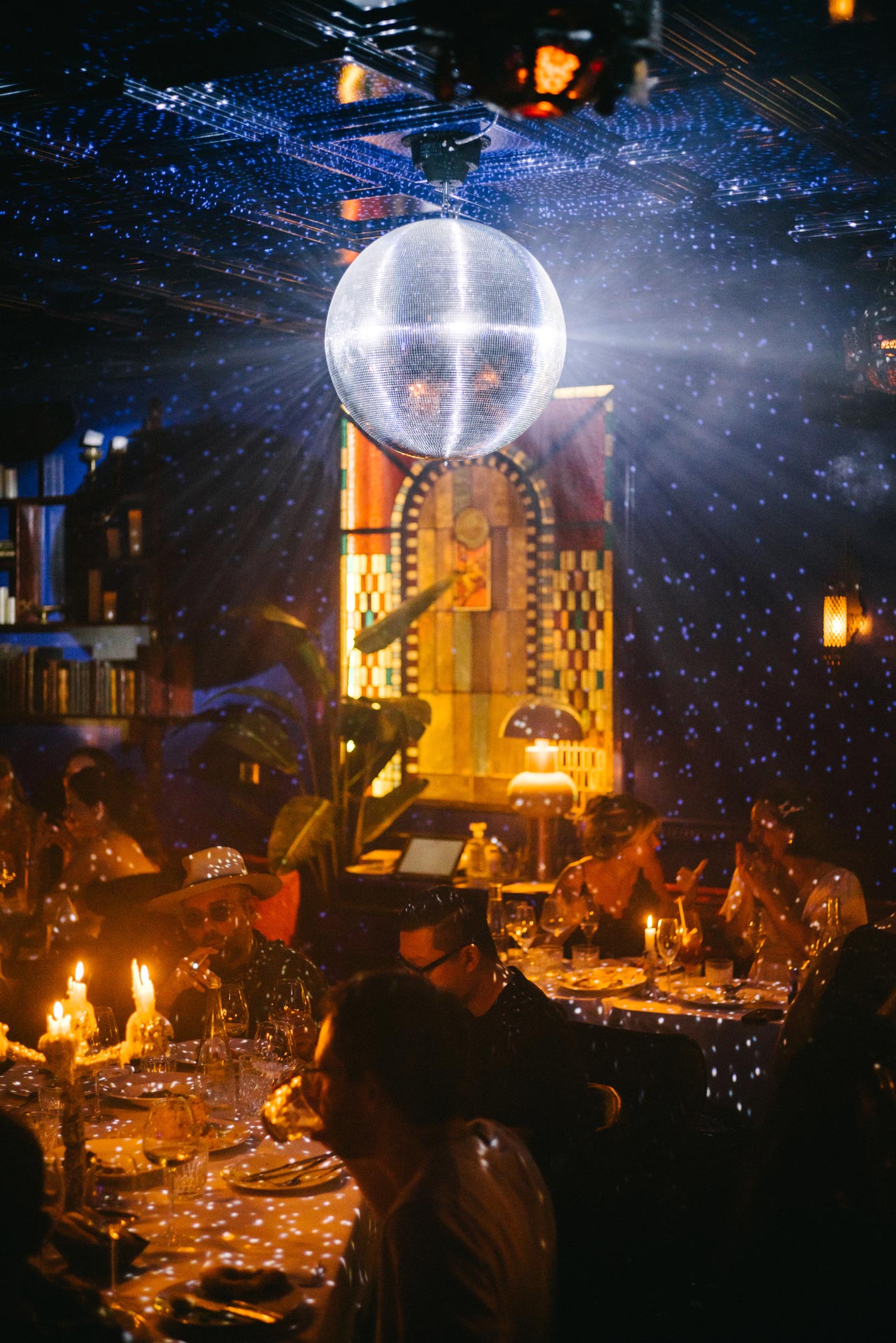 Chez Gala : un lieu de fête aux accents nostalgiques