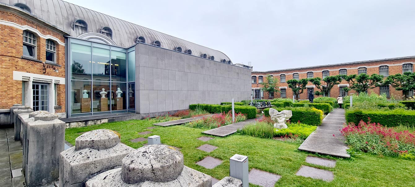 Musée la Piscine de Roubaix ou le musée d'art et d'industrie André-Diligent : le jardin