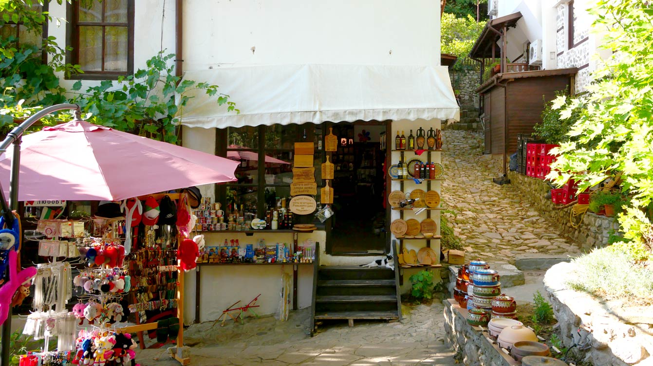 Shopping local à Melnik...