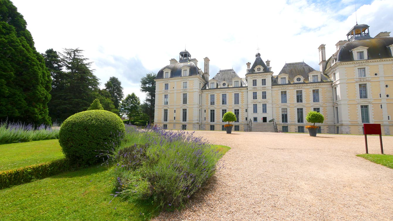 Façade château de Cheverny