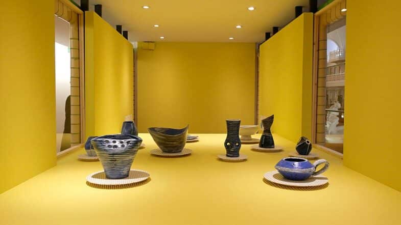 vases : La céramique de Mado Jolain à la Piscine