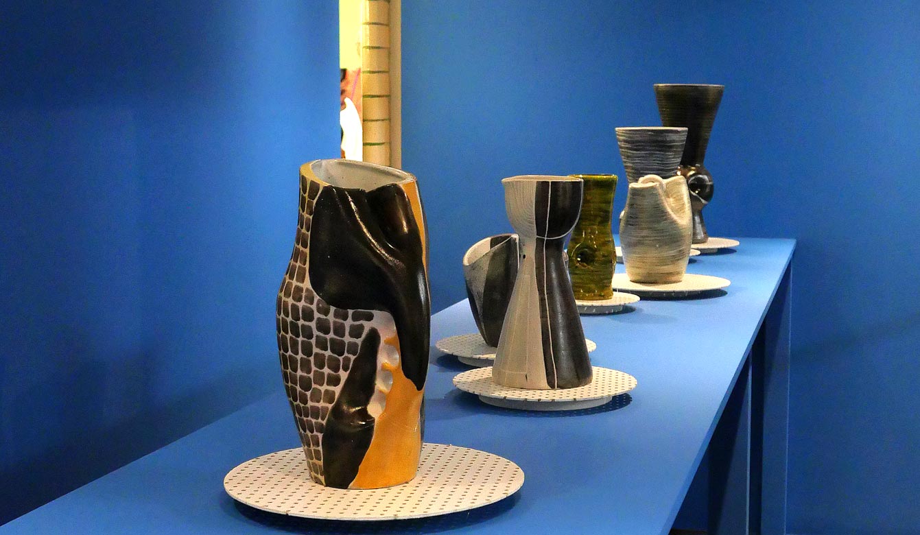 Pichets, vases : La céramique de Mado Jolain à la Piscine