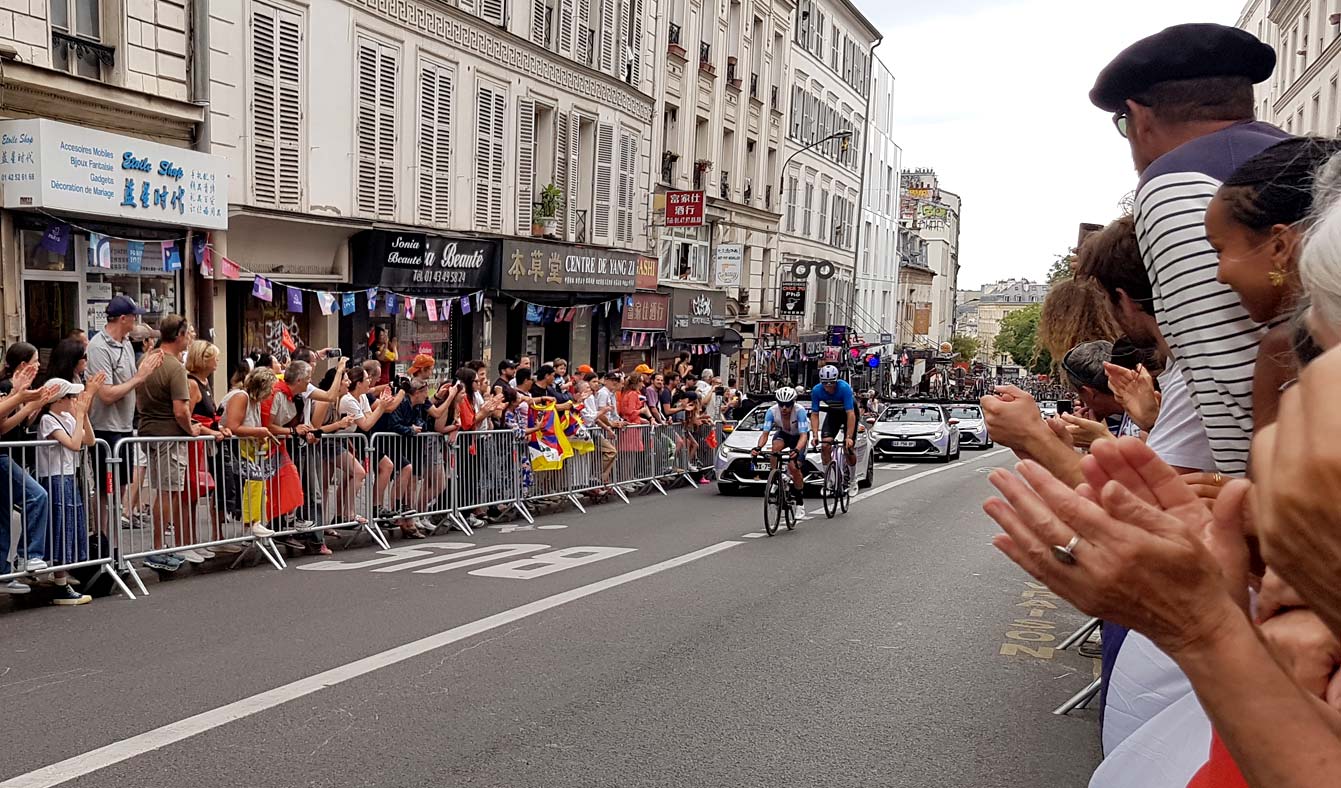 Les Jeux Olympiques de Paris 2024  à Belleville, course cycliste masculine