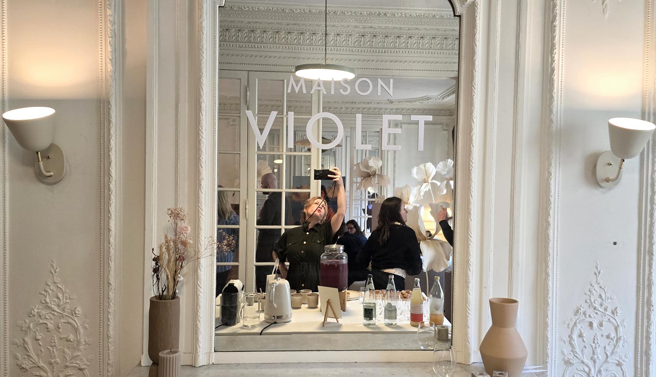 Chez Maison Violet