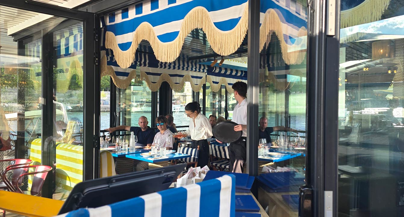 Riviera Fuga, Paris
