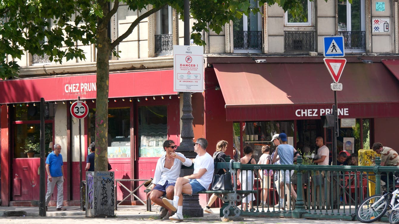 Bords du canal Saint-Martin. 